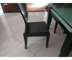 4 seater dining table with glass top - Image 2/4