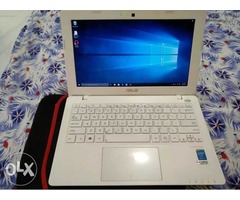 Asus 11.6-inch i3-4gb-500gb HDD lsptop - Image 5/6