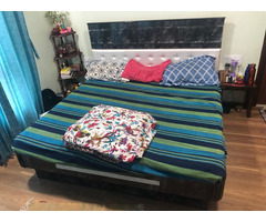 King Size Bed Bed 6x6. WITH BED MATTRESS (with storage - Image 2/2
