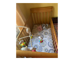 Baby cot wooden US manufactured - Image 1/2