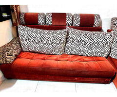 L-shape sofa in good condition - Image 1/4