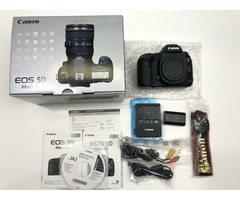 Canon EOS 5D MARK III with Battery Grip - Image 1/3