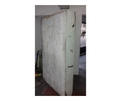 Wooden display counter for mobile shop - Image 6/6
