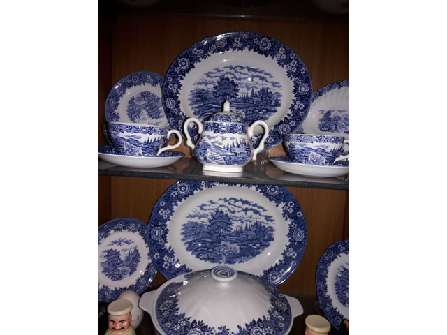 Myott the Hunter vintage dish and teapot, 120 piece set for sales. - 2/2