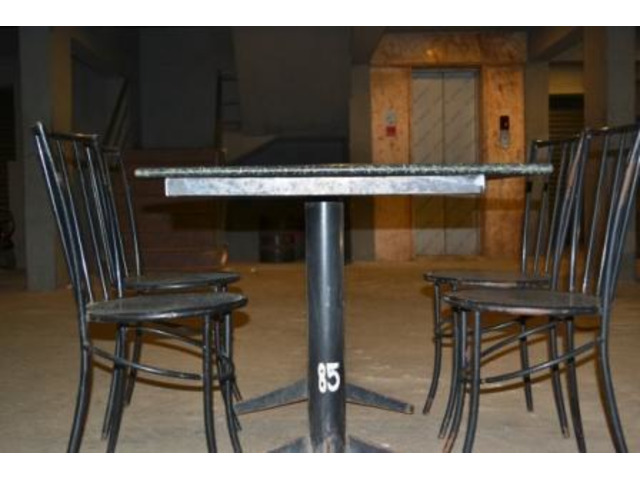 Restaurant/Café/Bar Table (20) and Chairs (80) - 6/7