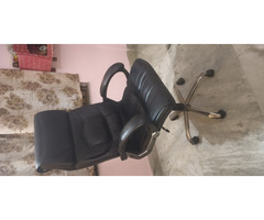 Executive Office Chair in Mint Condition - Image 3/3