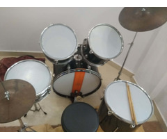 5 piece drum set with Throne - Image 2/10