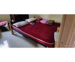 Queen Size Rubber wood with wrought iron with mattress - Image 6/10