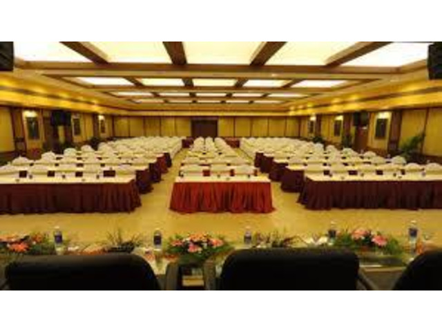 Hotels Near racecourse|Hotels in Coimbatore Rs.3000/- - 1/2