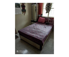 Wooden Bed 4x6.6 Feet with mattress - Image 1/2