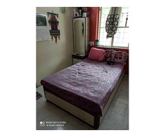 Wooden Bed 4x6.6 Feet with mattress - Image 2/2