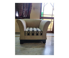 Comfortable 5 seater sofa set with cushions in good condition. - Image 2/4