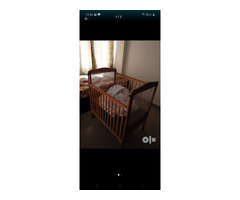 Crib with adjustable one side, movable wheels and also mattress - Image 2/2