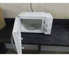 microwave oven.. whrilpool. - Image 2/3