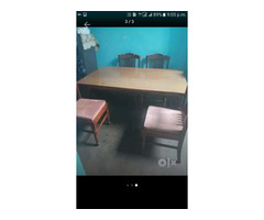 Dinning table - Image 1/3