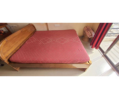 King sized solid wooden bed - Image 8/9