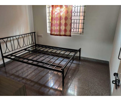 Queen Size Bed - Image 2/3