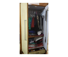 STUDY TABLE AND WARDROBE - Image 8/10