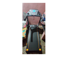 Brand new TDA-230 Motorized Treadmill with Semi-Auto Lubrication - Image 3/6