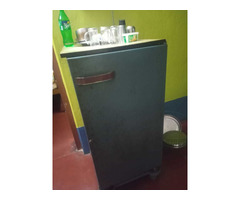 Kelvinator Refrigerator - Image 2/4