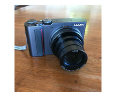 Panasonic Lumix DC-ZS200 20.1MP f/3.3-6.4 24-360mm ASPH Leica mint - Image 2/3