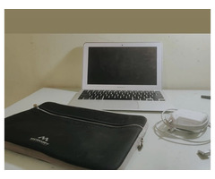 MacBook Air (mid 2012, 13 inch) - Image 1/4