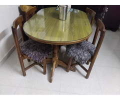 Dinning table made up of shagun wood - Image 2/8