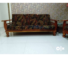 Sofa With Chairs - Image 1/2