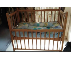 Baby cot/ cradle with mattress - Image 1/4