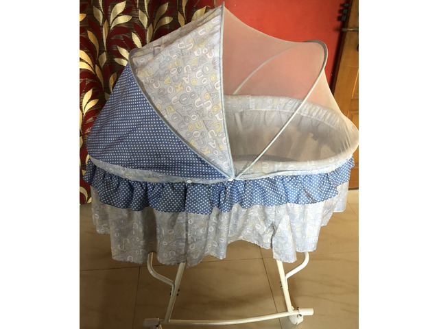 New Born Baby cradle from Just Born - 2/3