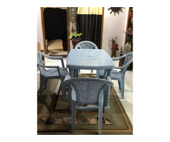 Dining table with 4 chairs - Image 1/2