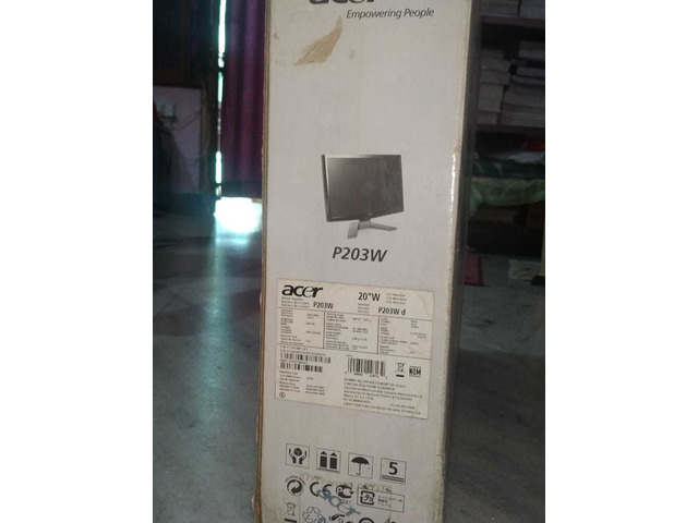 Brand New Acer LCD Monitor (NOT USED). - 5/7