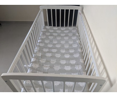 fisher price baby cot with mattress for Rs. 7000 - Image 4/4