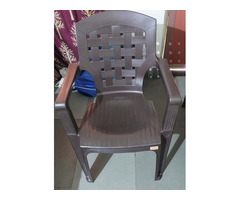 URGENTLY SELL STUDY TABLE WITH BRANDED CHAIR - Image 1/2