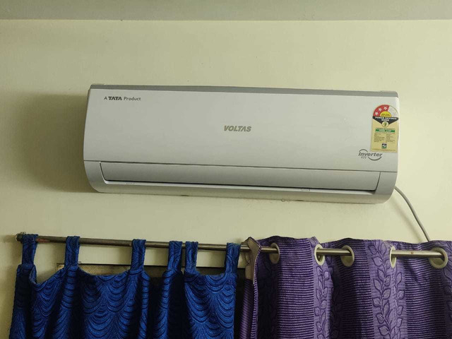 voltas old model ac