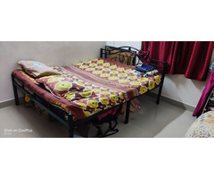 Good condition bed for sale. mattress free - Image 3/5