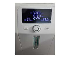 Entrusted Oxygen Concentrator only 8 days run - Image 4/6