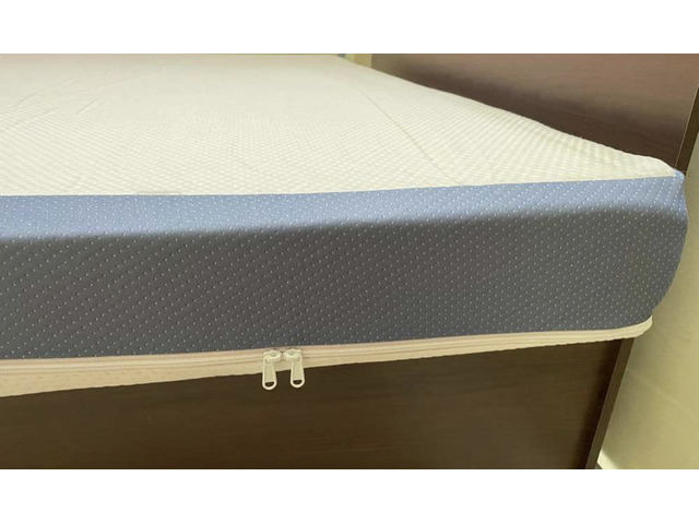 Wakefit Mattress 5 inch 72x70 with cover - 3/5