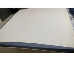 Wakefit Mattress 5 inch 72x70 with cover - Image 4/5