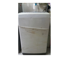 fully automatic LG washing machine for sale. -5kg capacity - Image 1/8