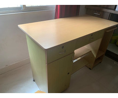 Computer Table - Image 2/3