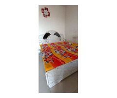 Double bed - Image 1/6
