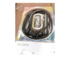 Sony WI-C200 Bluetooth Earphones, never been used - Image 2/3