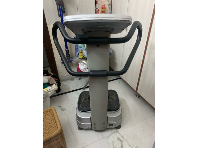 Imported Fitness World Vibration Machine for Weight Loss - 5/5