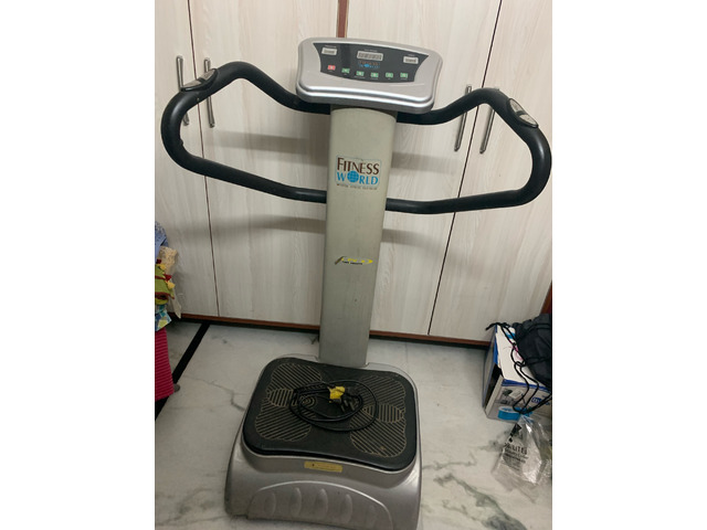 Imported Fitness World Vibration Machine for Weight Loss - 2/5