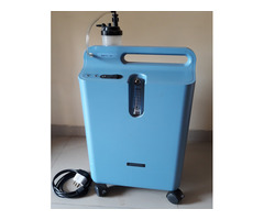 Philips EverFlo Oxygen Concentrator - Image 1/3