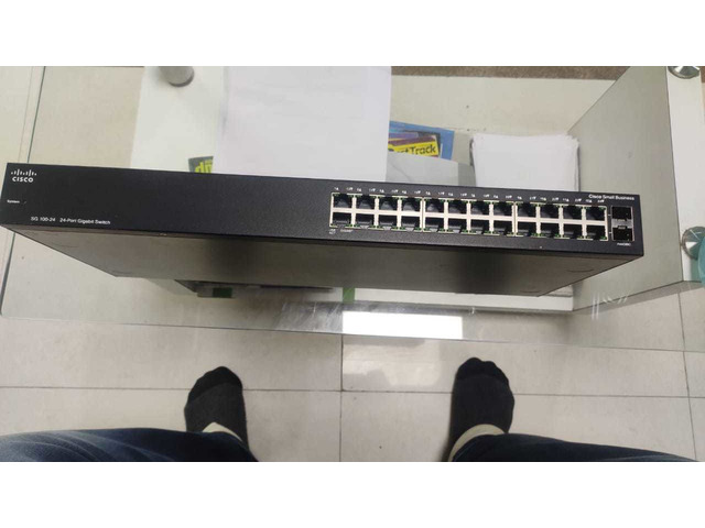 Cisco Switch - 6/10