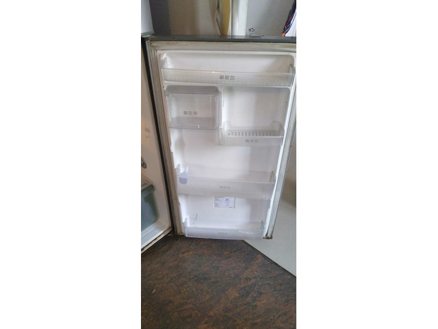 Samsung 314 Double Door Refrigerator for SALE! - 2/3