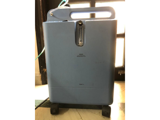 Phillips Oxygen Concentrator - 1/5