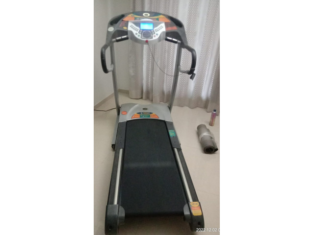 Treadmill for sale - 1/3